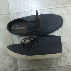 Toms mid top shoes